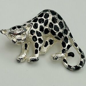Vintage 1980s Silver Tone Leopard Brooch Pin with Black Enamel and Rhinestones